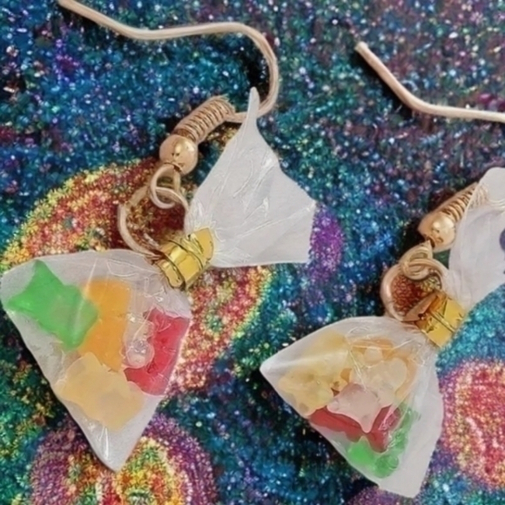 MODCLOTH MINI BAG OF GUMMY BEARS EARRINGS